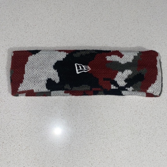 Supreme New Era Reflective Logo Headband(FW-17) Red-Camo - Picture 6 of 8